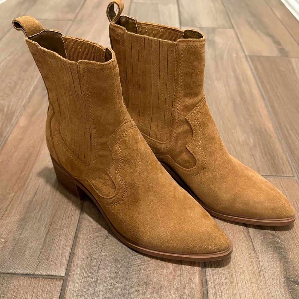 Dolce Vita Brylee H2O Brown Suede Heeled Boots | 8.5W - Picture 2 of 11